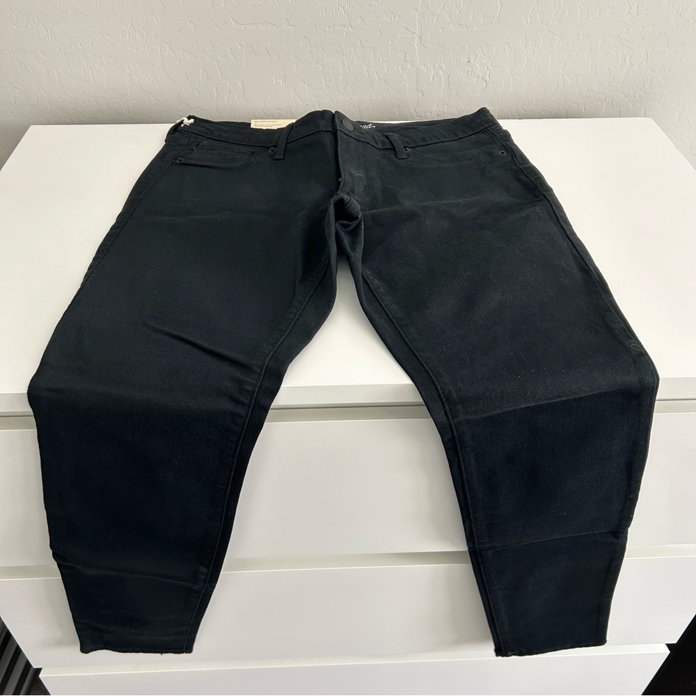Universal Thread Target Black Low-Rise Jeggings | Black Jeans Pants Size 8 NWT
